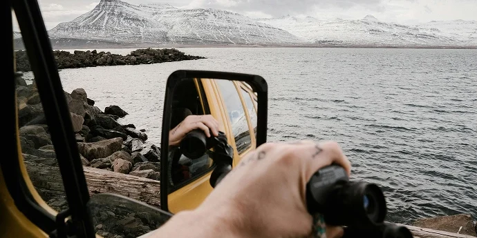 Pourquoi choisir des jumelles adaptées au voyage ?