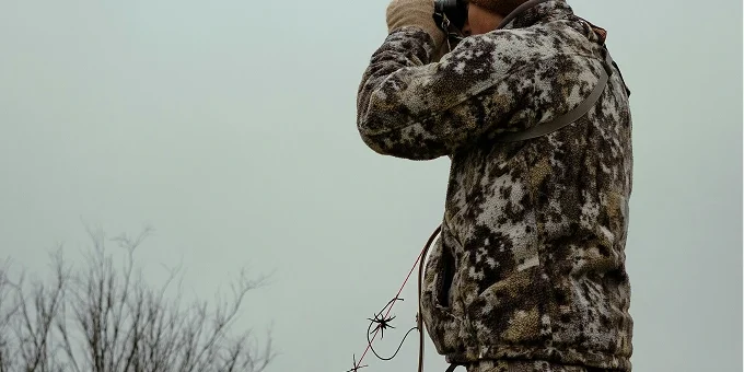 Pourquoi le choix des jumelles est essentiel pour la chasse