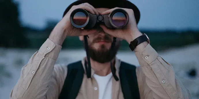 Les critères essentiels pour bien choisir des jumelles de voyage